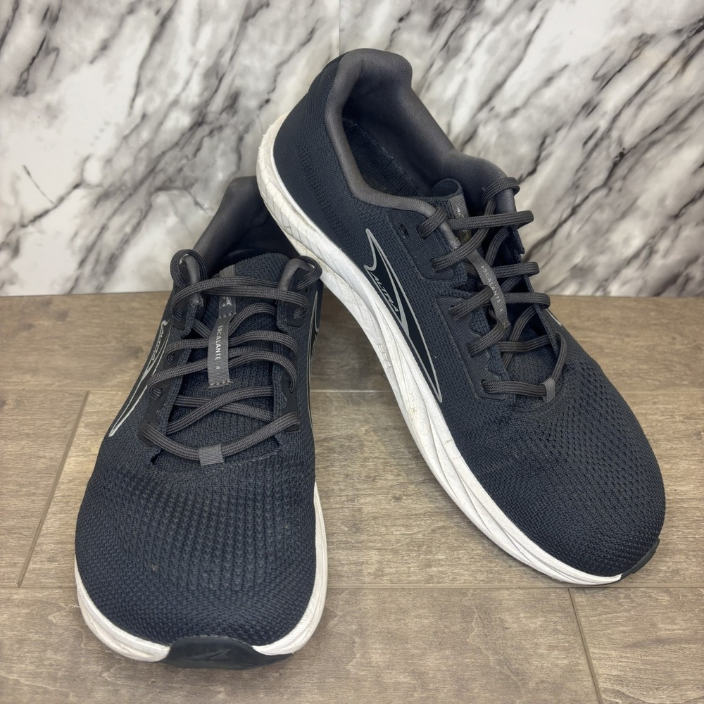 Altra Escalante 4 Running Shoes Womens Size 10.5 Black Sneakers AL0A85NF000